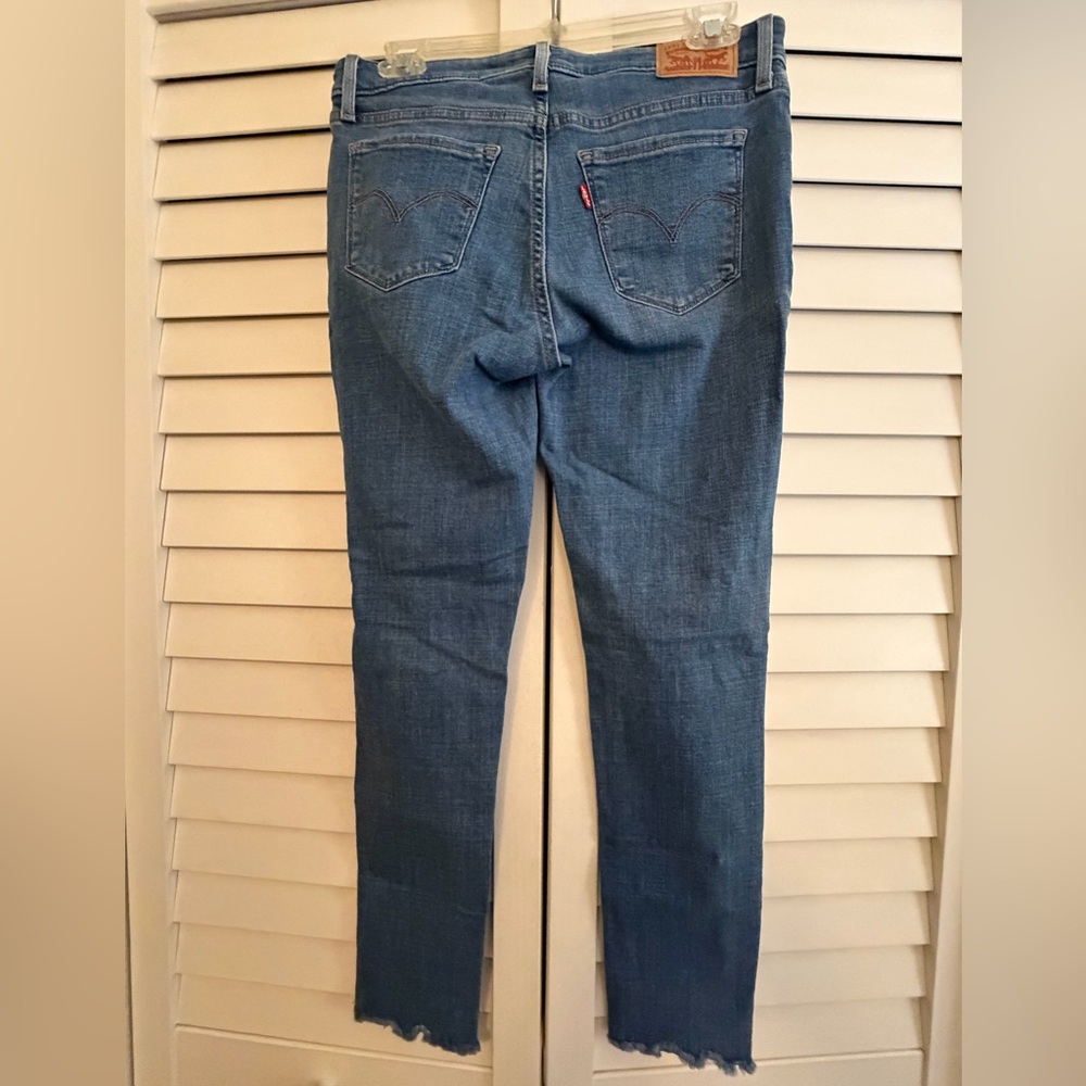 👖LEVI’S Women's 711 Skinny Stretchy Jeans in Hawaii Blue 28” Waist 30” Long EUC👖
